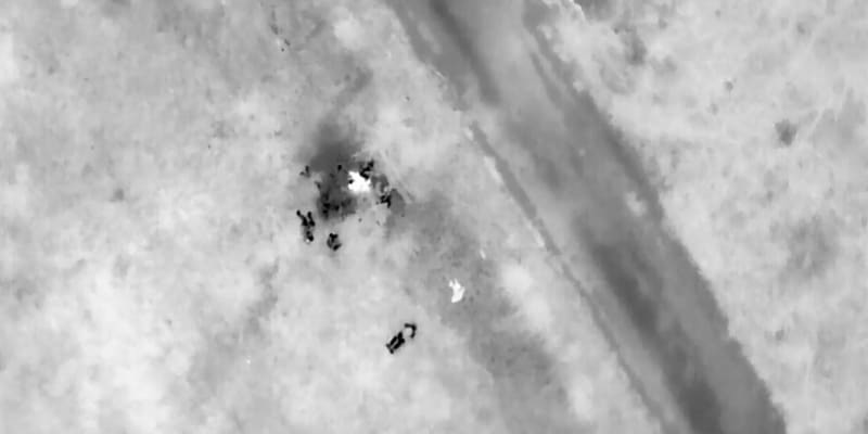 Ukrajinští vojáci běžně provádí útoky drony na ruské okupanty. 