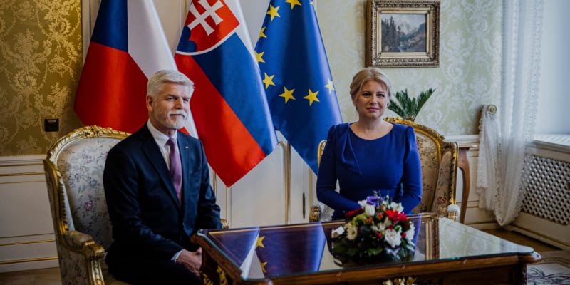 Petr Pavel při setkání se slovenskou prezidentkou Zuzanou Čaputovou