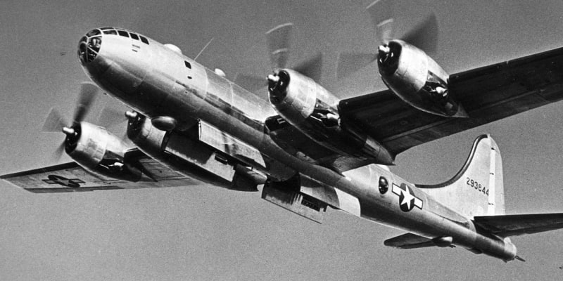 Bombardér B-29 připravený k náletu