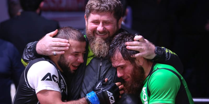 Kadyrov je na poli MMA velmi aktivní.