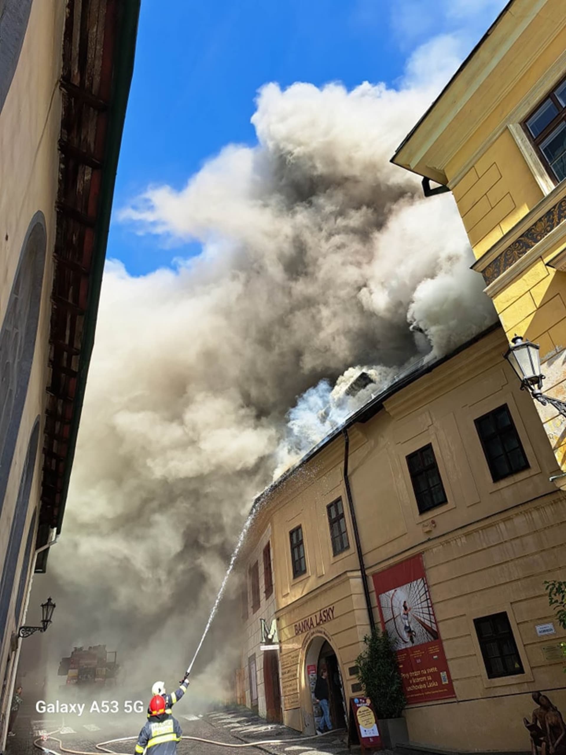 Požár v historickém centru slovenského města Banská Štiavnice
