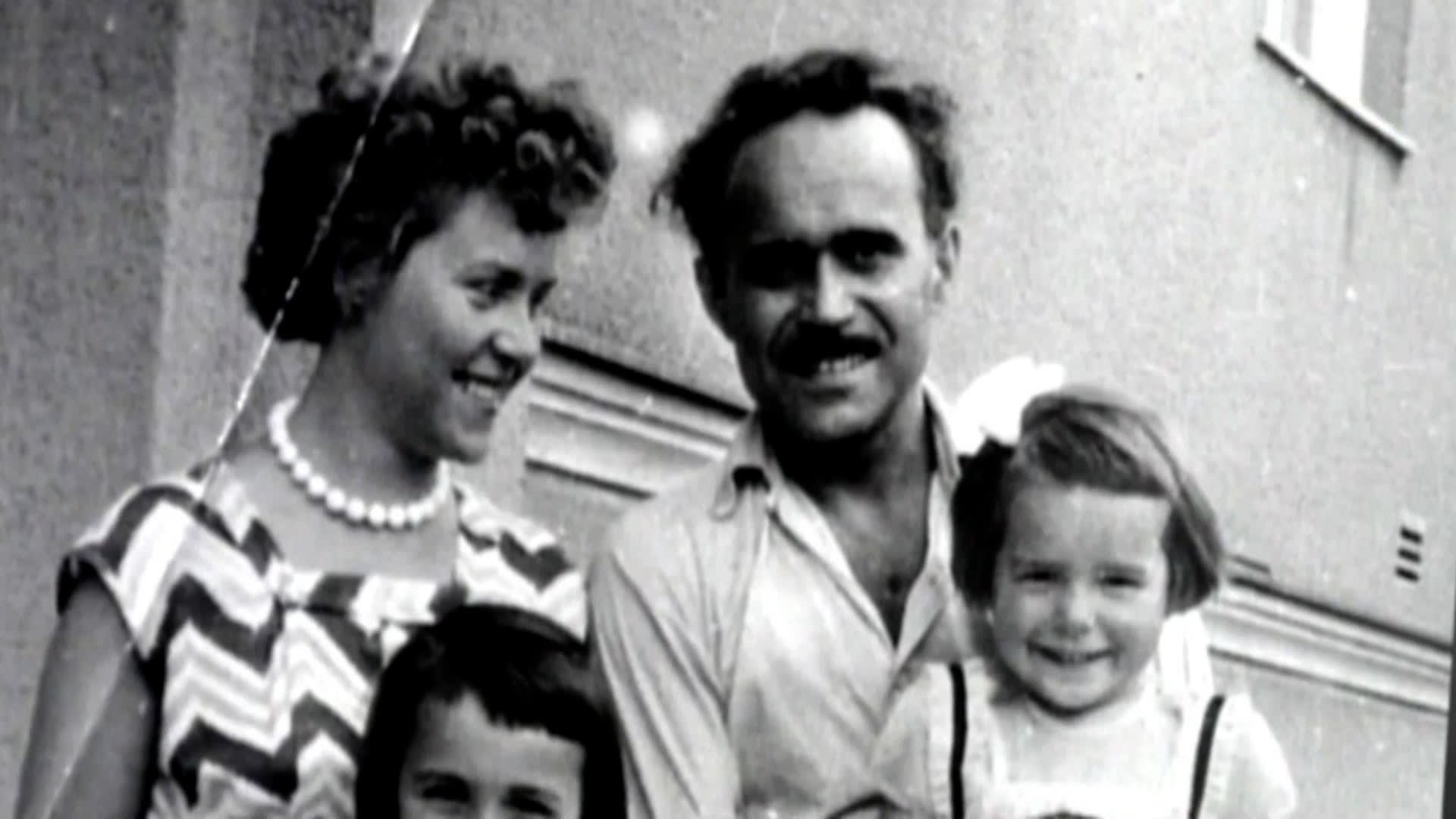 Dagmar Havlová se svými rodiči a sestrou 