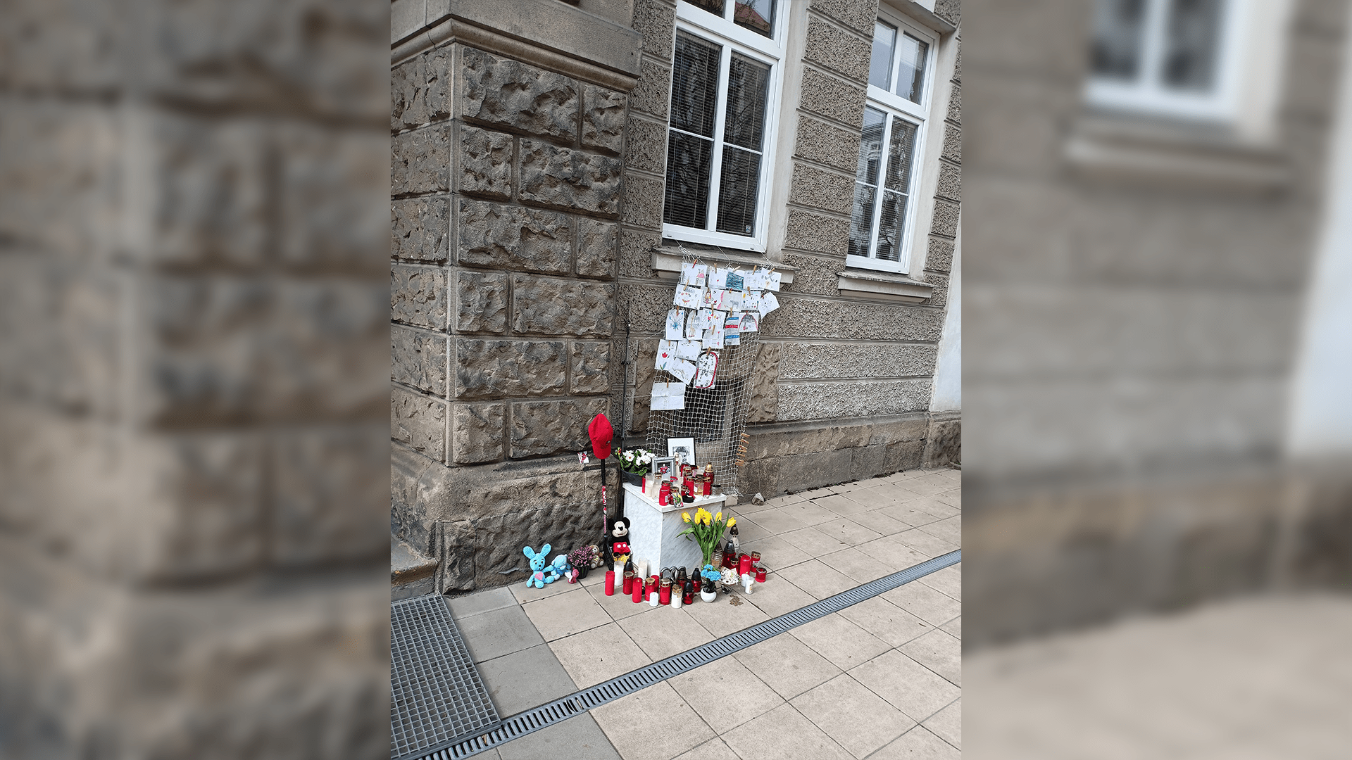 Základní školu v Olomouci zalil smutek, uctila památku 9letého hokejisty.