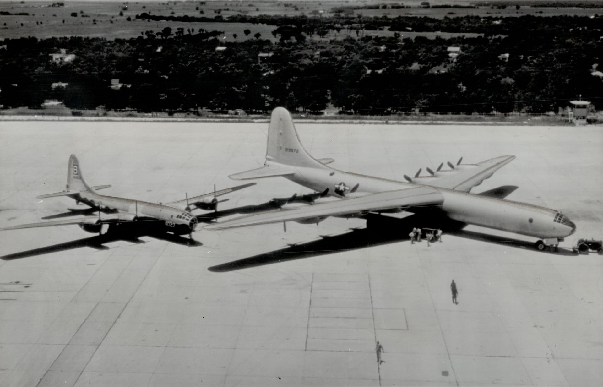 B-36 ve srovnání s B-29