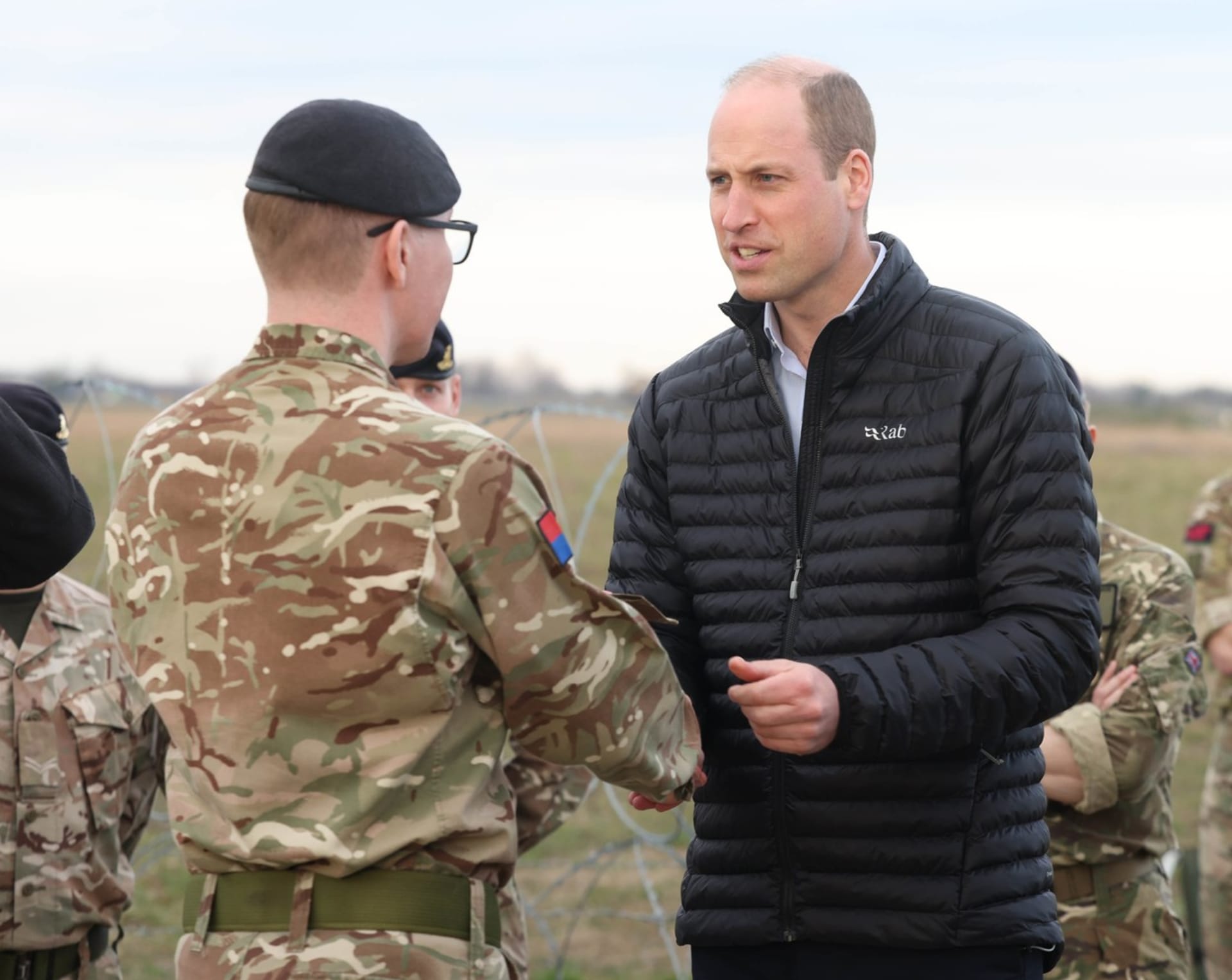 Princ William navštívil Polsko, aby poděkoval vojákům pomáhajícím Ukrajině.