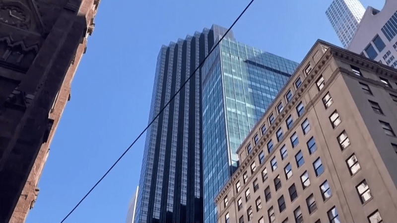 Dramatická záchrana z mrakodrapu v New Yorku