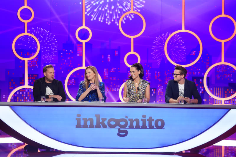 Panelisté zábavné show Inkognito