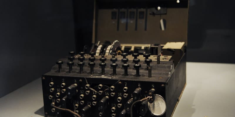 Legendární šifrovací stroj Enigma