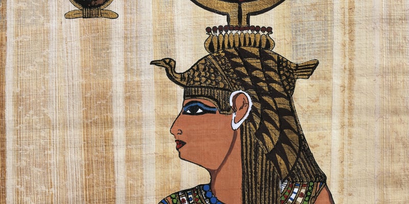 Vyobrazení Kleopatry podle reliéfu z chrámu Kom Ombo