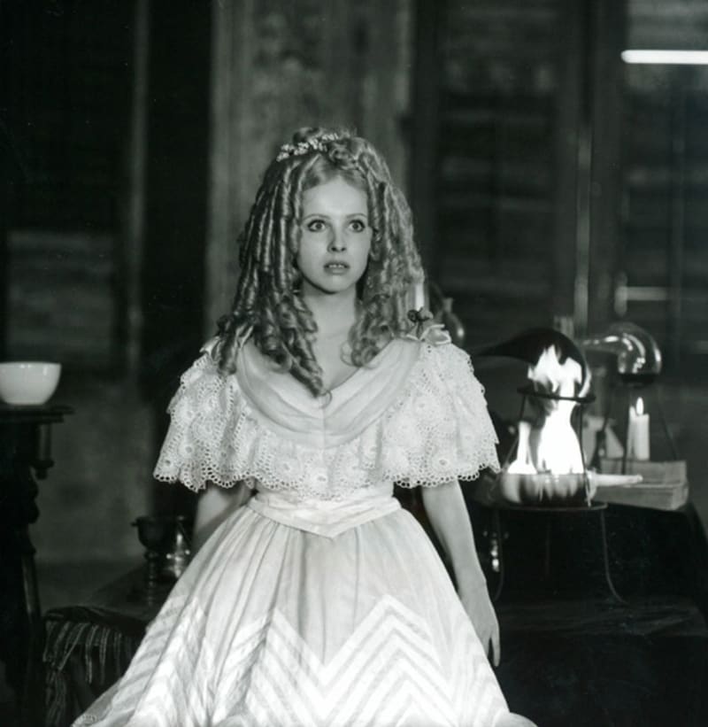 Julie Jurištová díky své kráse často před kamerou hrávala princezny. 