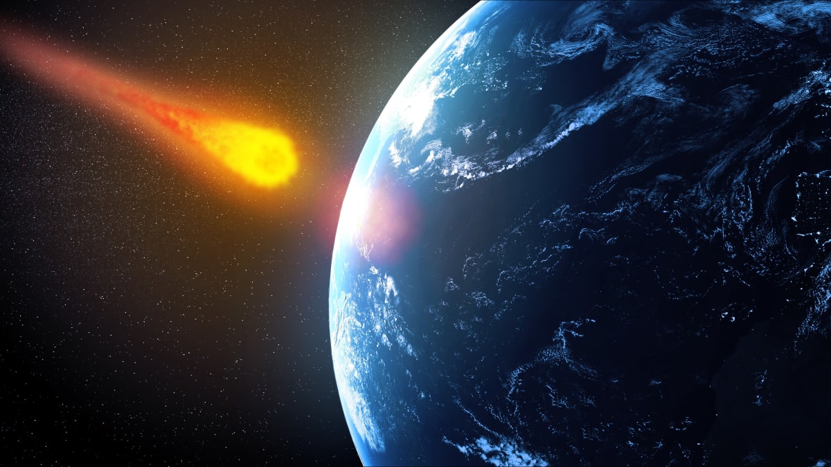 Astronomy zprvu pořádně vyděsil asteroid, který nakonec v sobotu večer minul Zemi.
