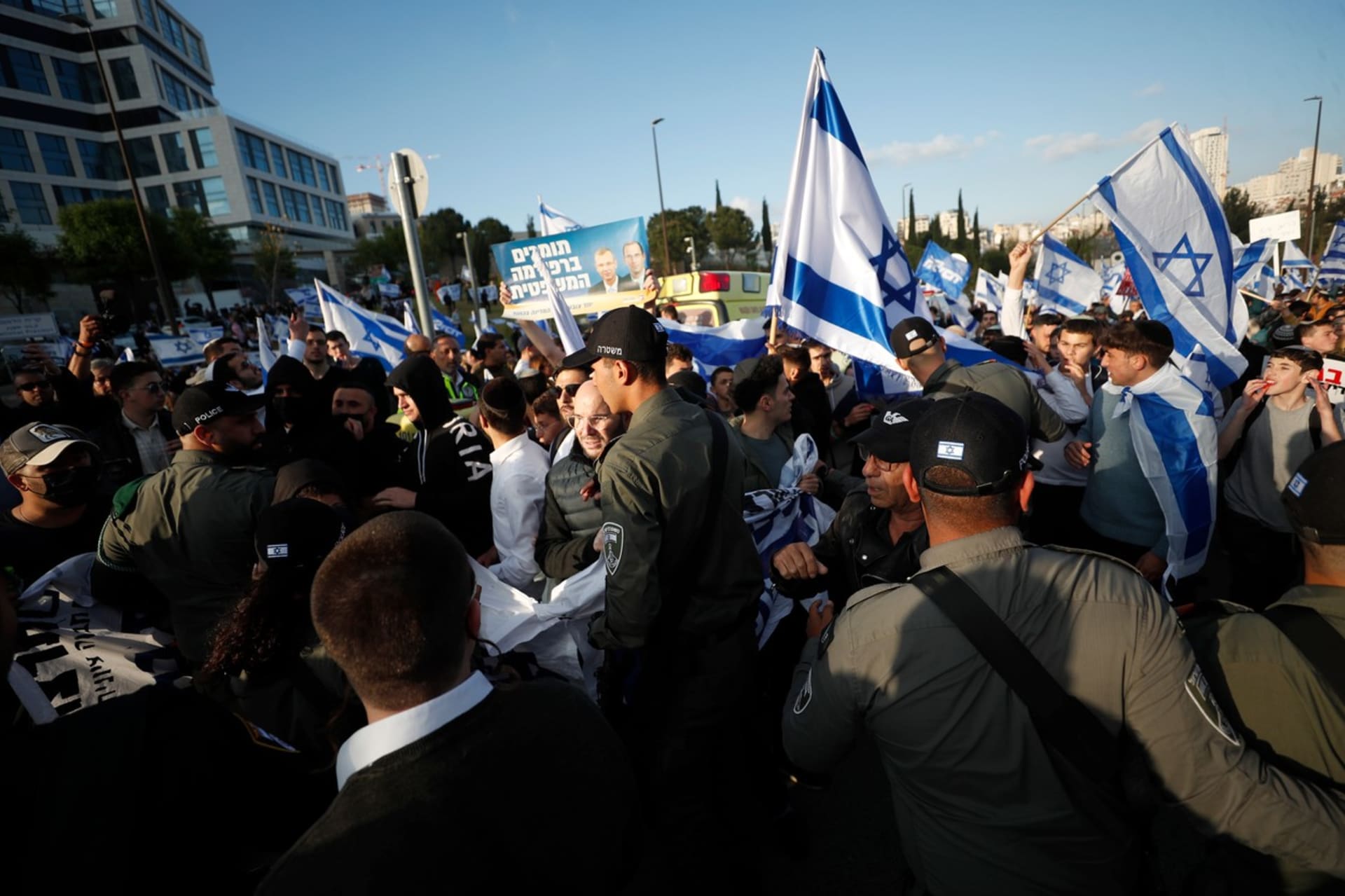 Chystaná reforma justice vyvolala v Izraeli nebývale mohutné demonstrace