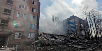 Kyjev zažil největší dronový útok. Vagnerovci chtějí včas utéct z fronty, míní expert