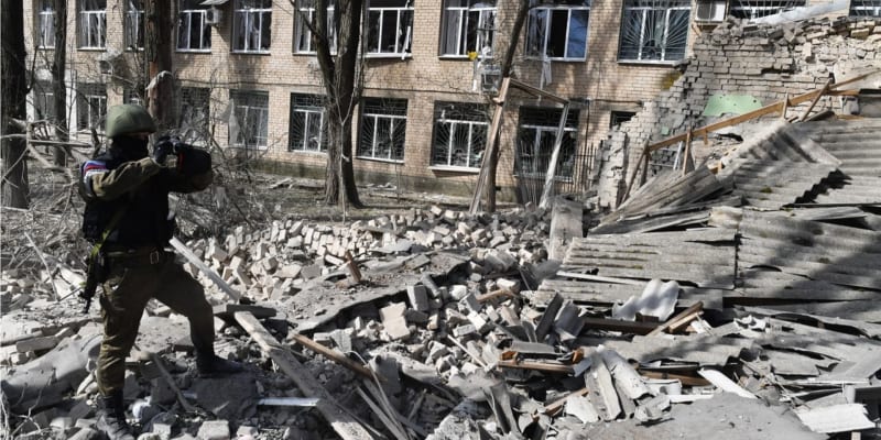 Ukrajinci ostřelovali ruské pozice v Melitopolu. 