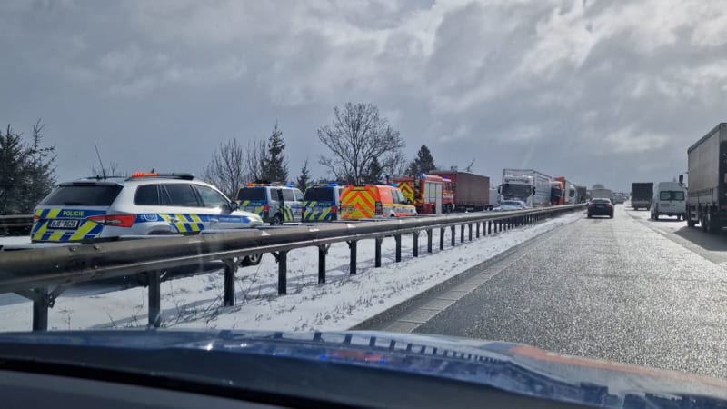 Hromadná nehoda zablokovala dálnici D1