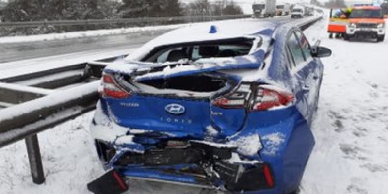 Sníh způsobil nehodu na D1.