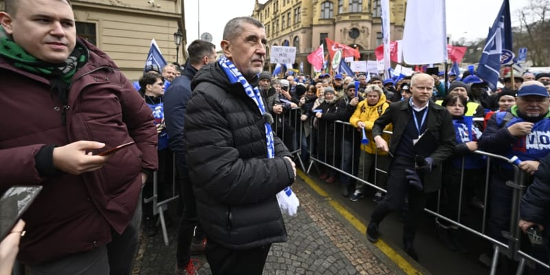 Andrej Babiš na protivládní demonstraci