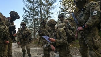 Český vojenský trenažer, který používají armády NATO. Podívejte se, jak vzniká a co dokáže