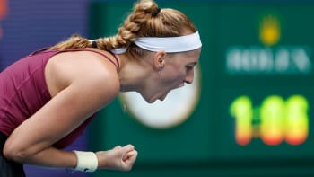 Česká senzace. Kvitová ve finále v Miami porazila Rybakinovou a slaví jubilejní 30. titul