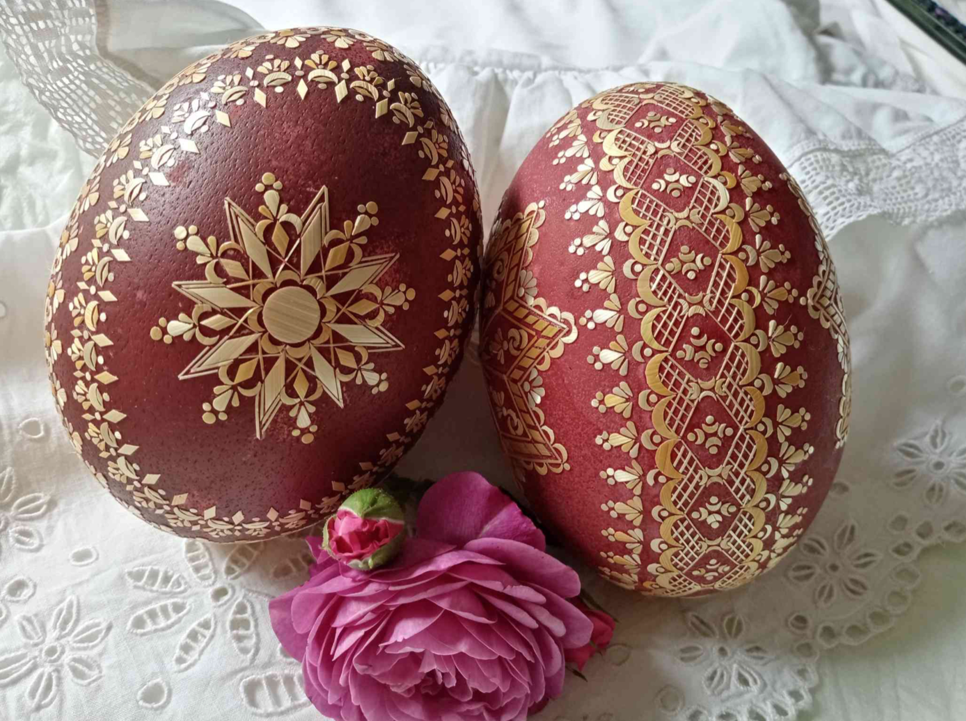 Velikonoční kraslice od členů Asociace malířů a malířek kraslic ČR