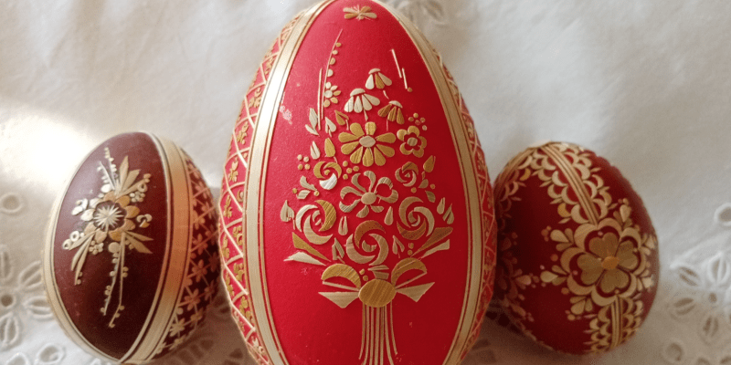 Velikonoční kraslice od členů Asociace malířů a malířek kraslic ČR