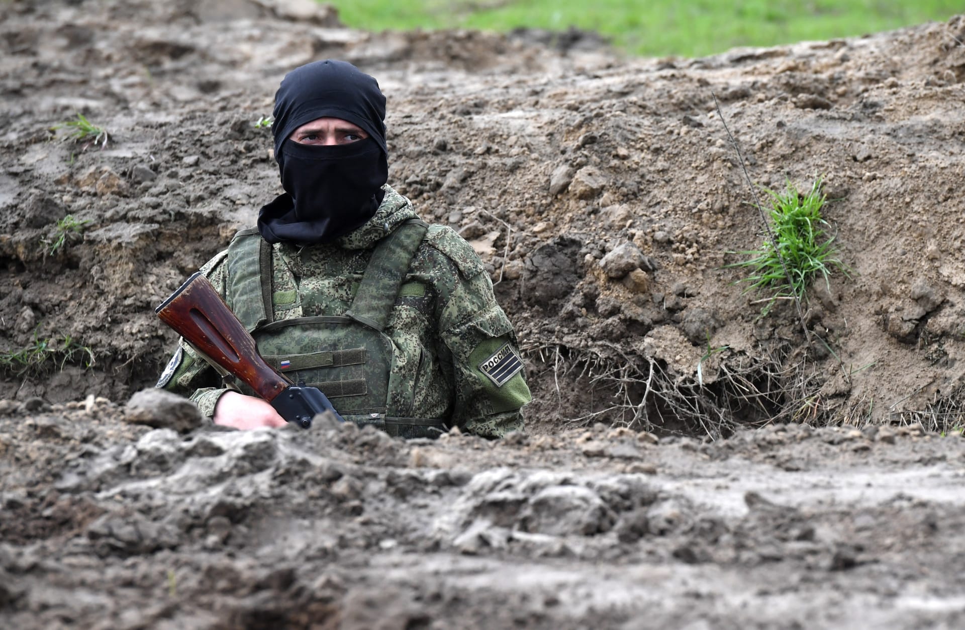 Ruští vojáci se dlouhodobě potýkají s nedostatkem vybavení. (Ilustrační foto)