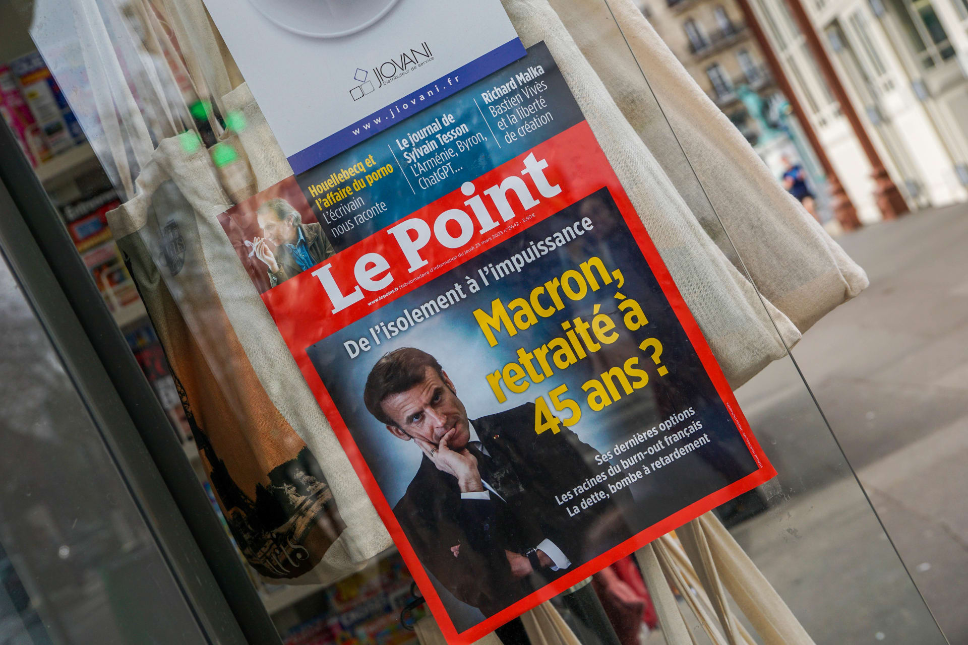 Emmanuela Macrona si kvůli důchodové reformě a následné vlně protestů berou na paškál francouzská média. 
