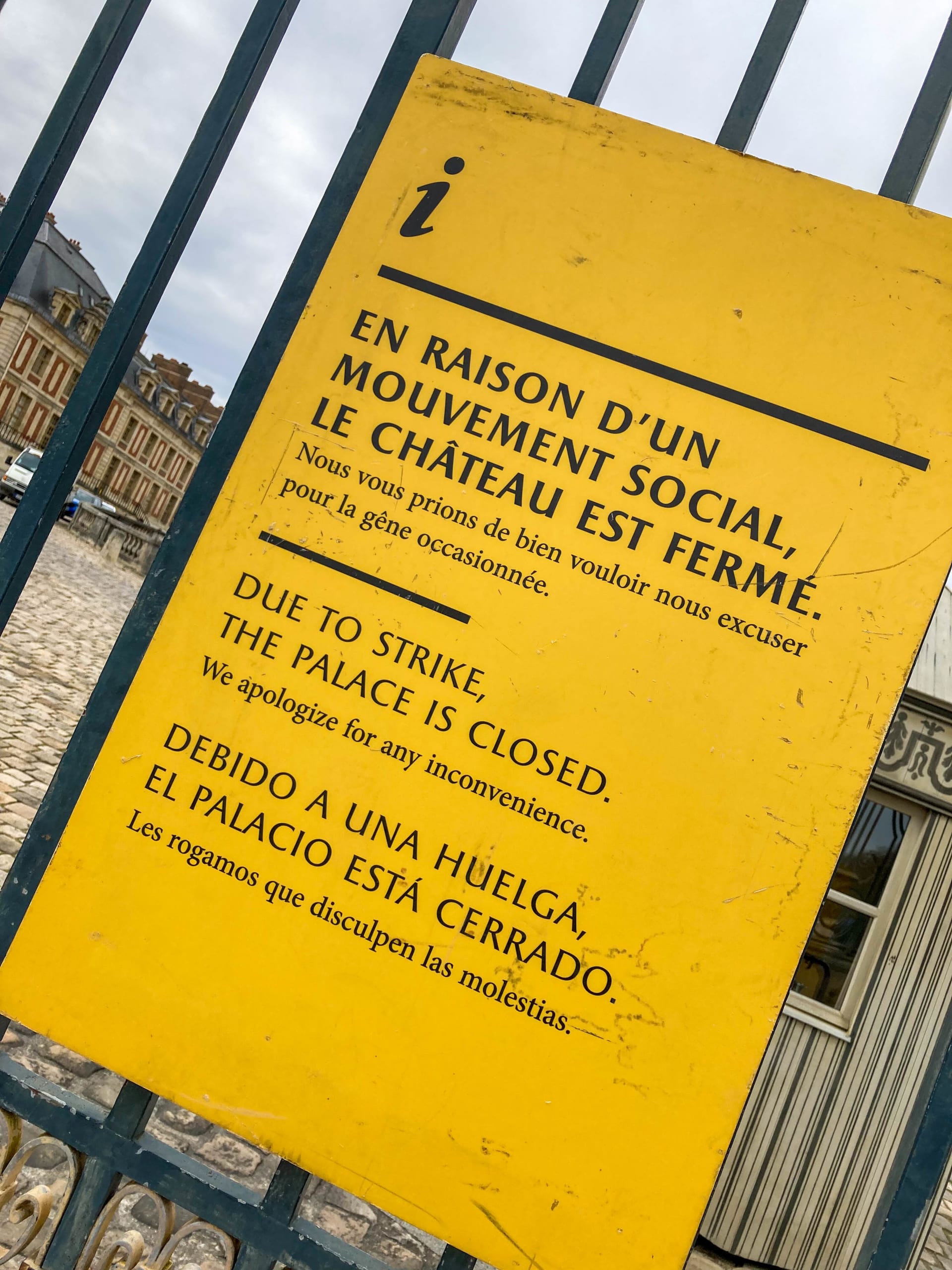 Jedním z míst, které Francouzi kvůli stávkám uzavřeli, byl i proslulý královský palác v Versailles.