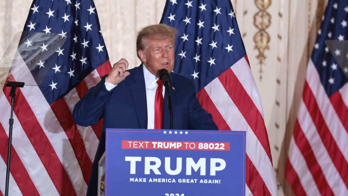 Bývalý prezident USA Donald Trump pronesl projev po obžalobě.