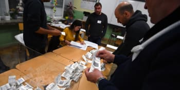 Kuriózní případ z Bulharska: Šéf volební komise byl negramotný. Umím trochu psát, hájí se