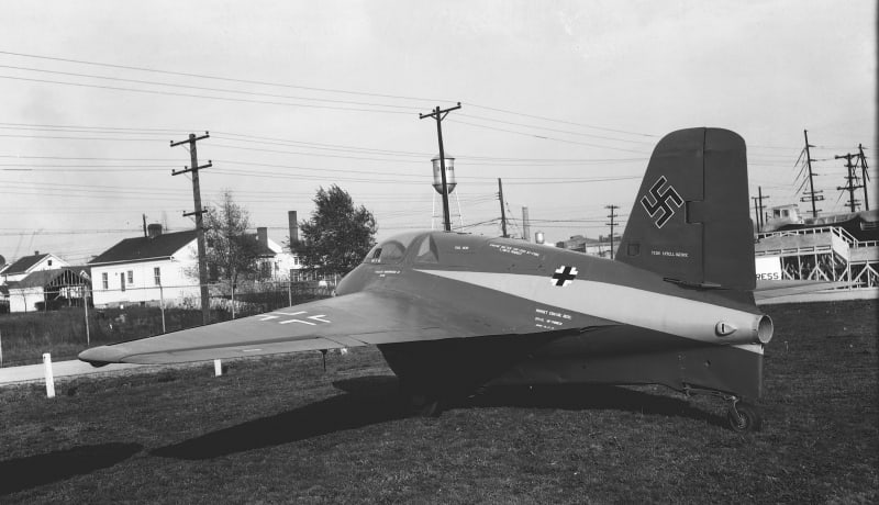 Záchytný stíhací letoun s raketovým motorem Me 163