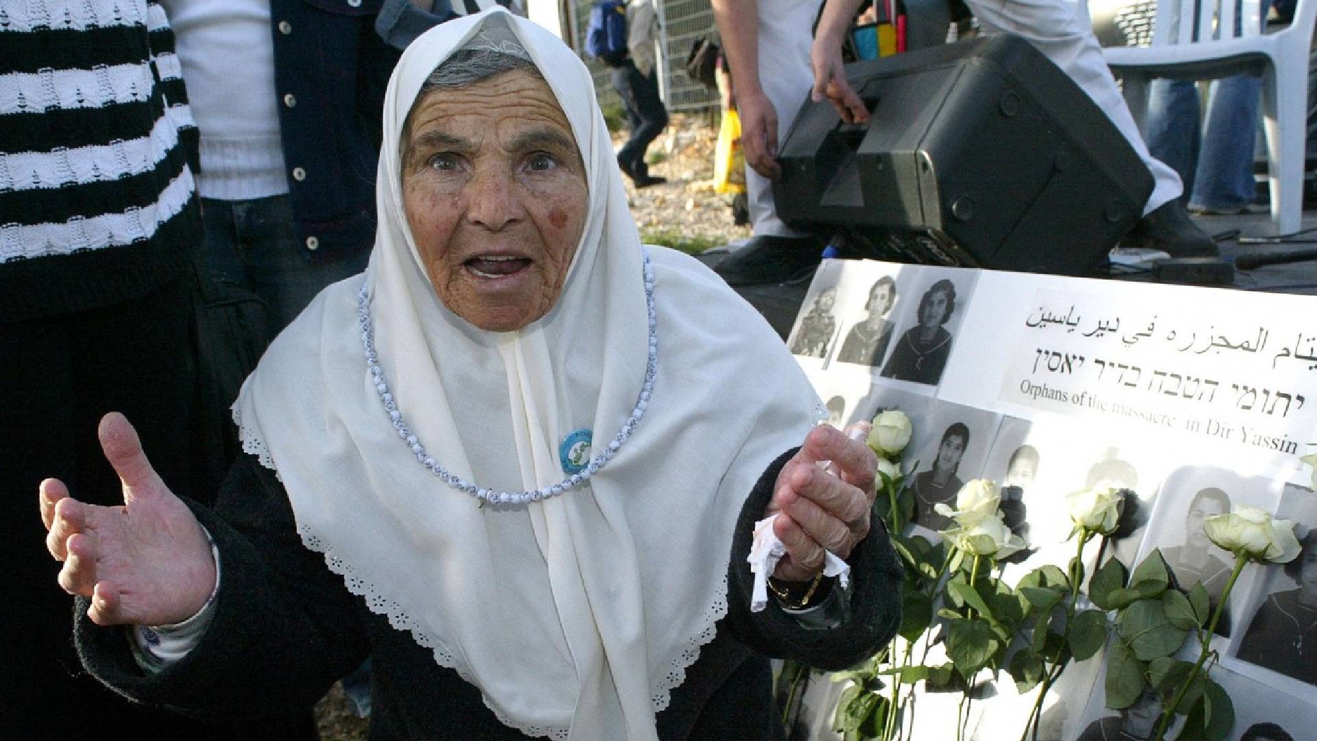 Palestinci si připomínají oběti masakru ve vesnici Dajr Jásín