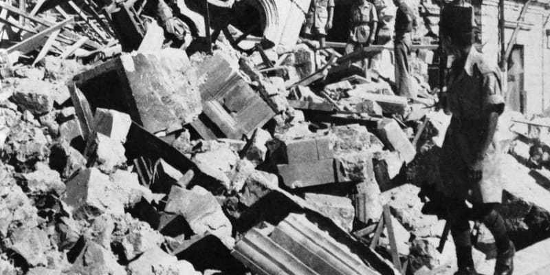 Irgun stál i za útokem na hotel Král david v Jeruzalémě, při němž v roce 1946 zemřelo 91 lidí