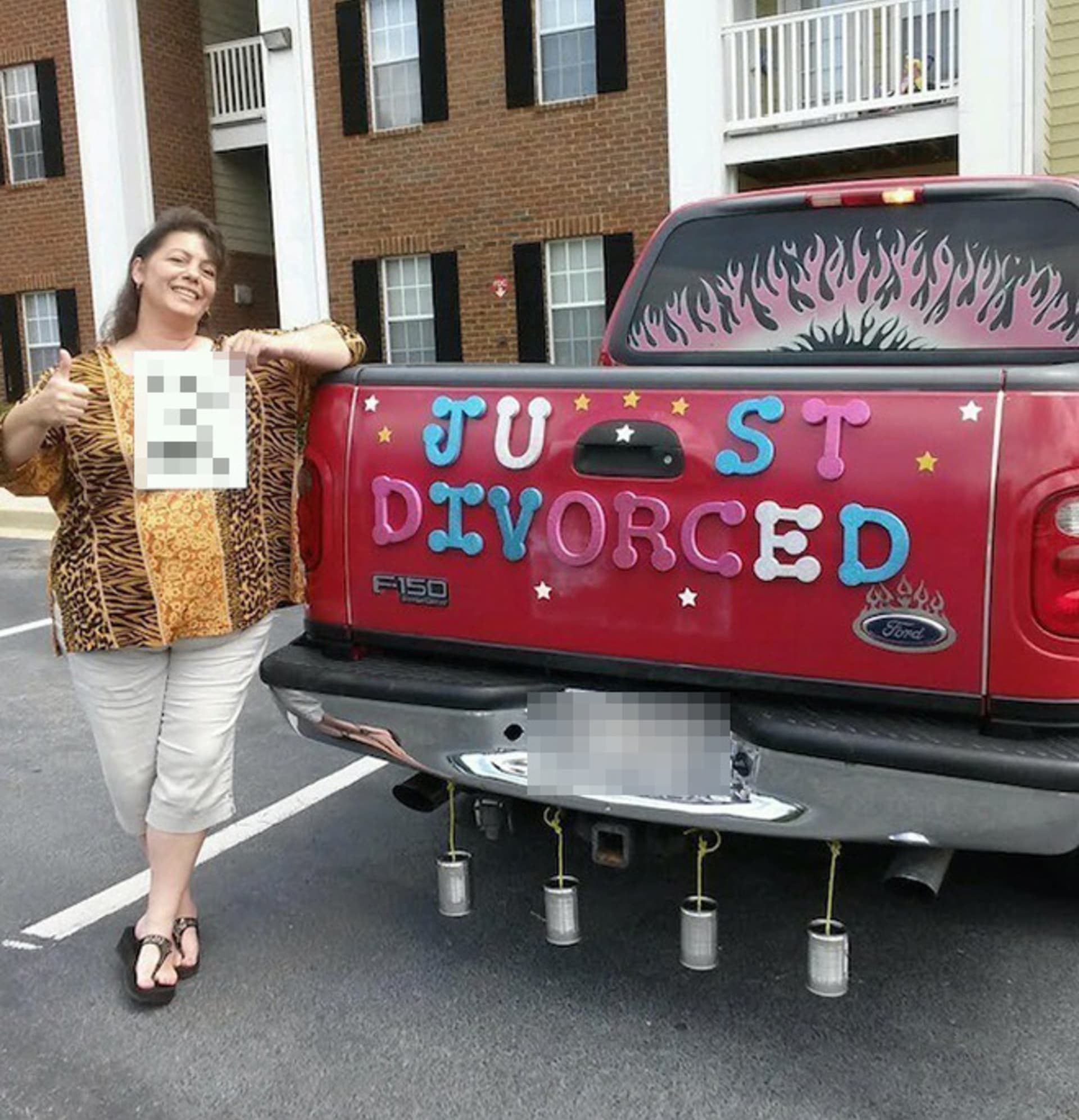 Oslavná auta právě rozvedených