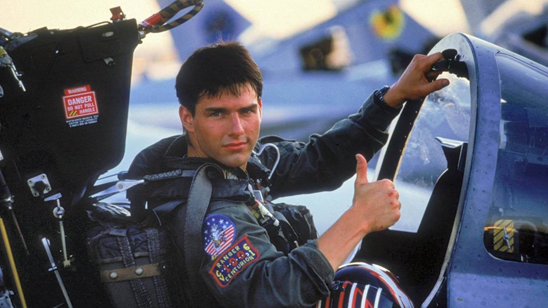 Tom Cruise v hlavní roli filmu Top Gun.