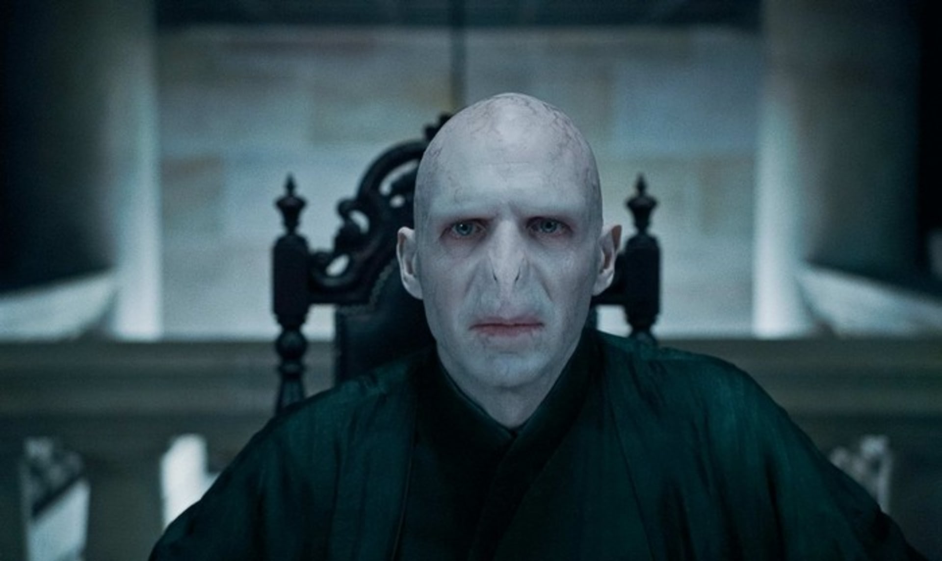 V roli Voldemorta se za roky natáčení vystřídalo 6 herců