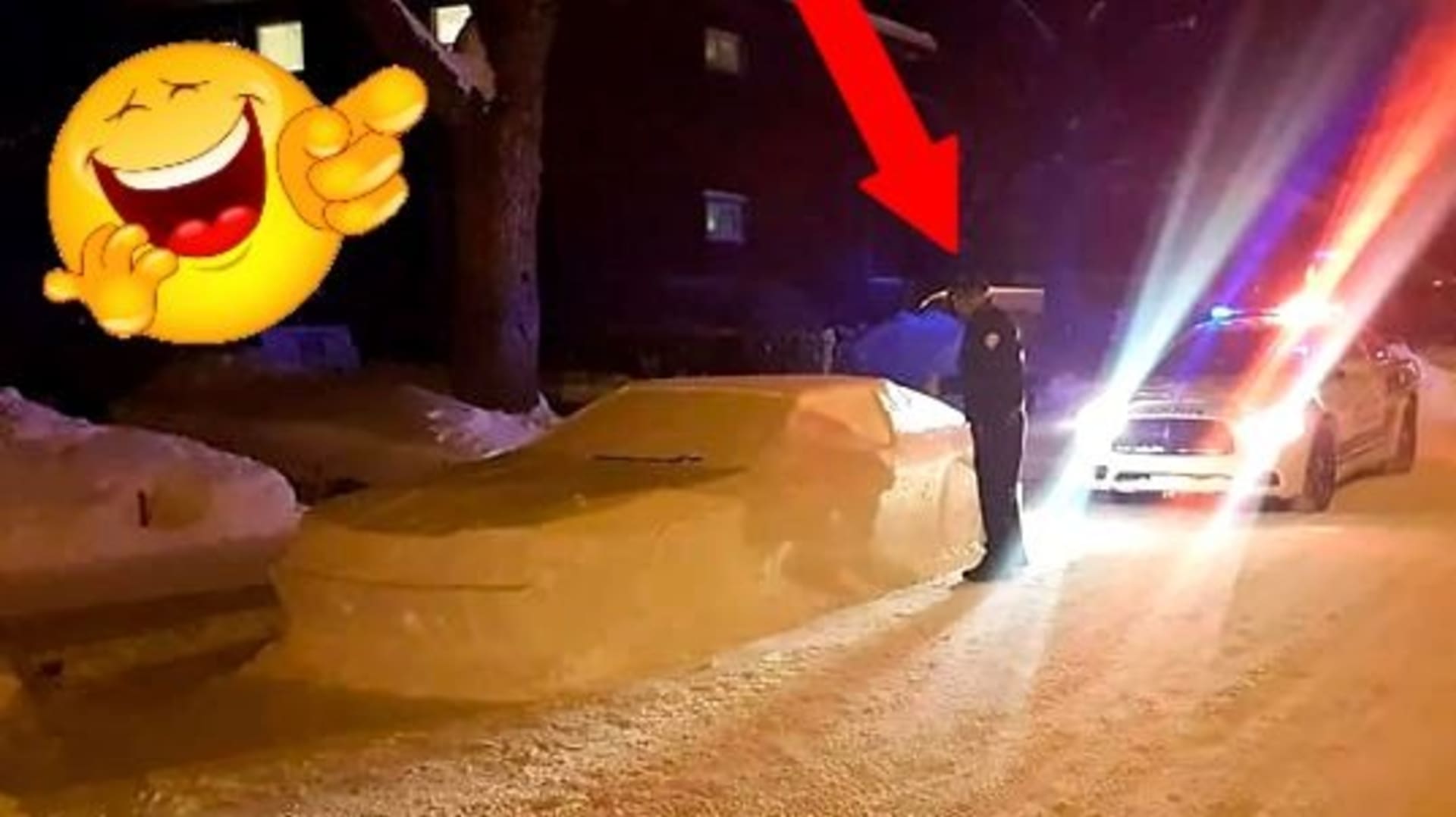 Kanadští policisté dali pokutu autu ze sněhu