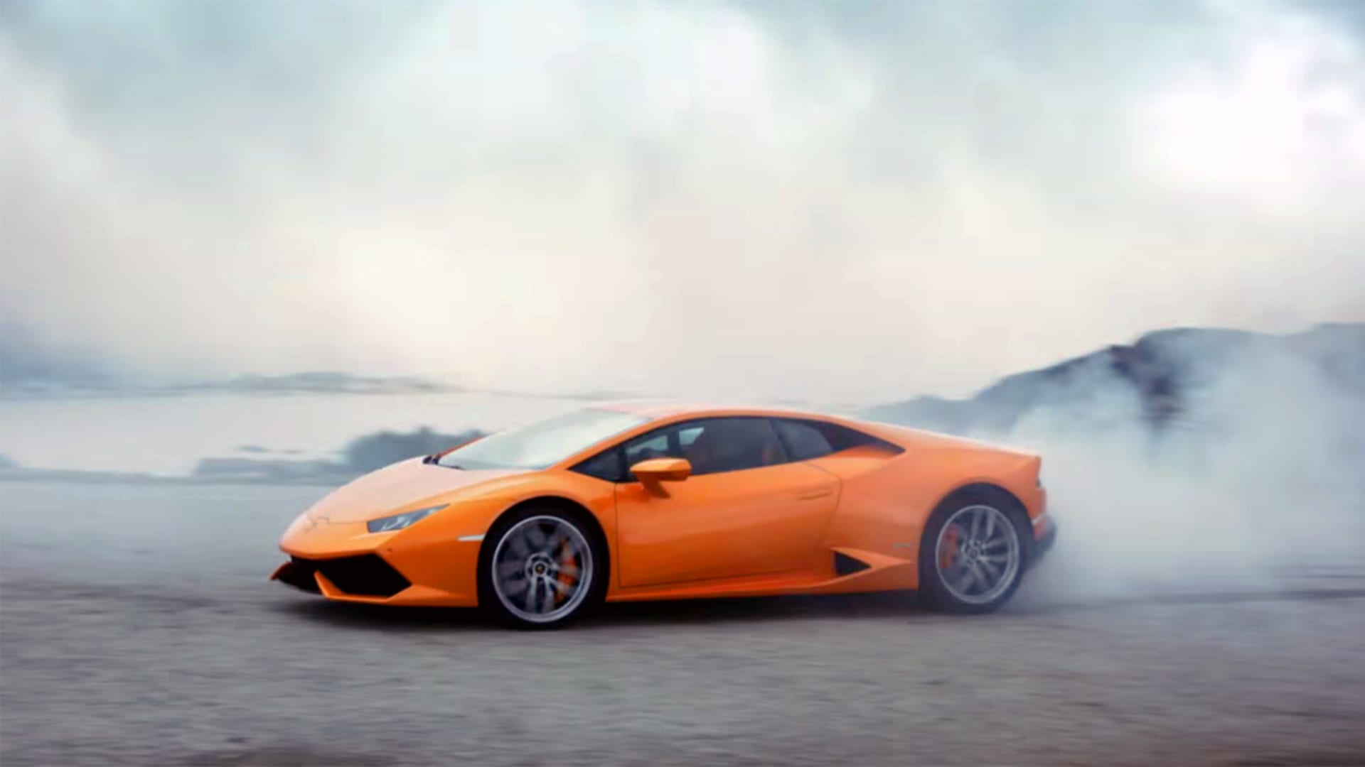 Lamborghini Huracán Coupé v nové reklamě.