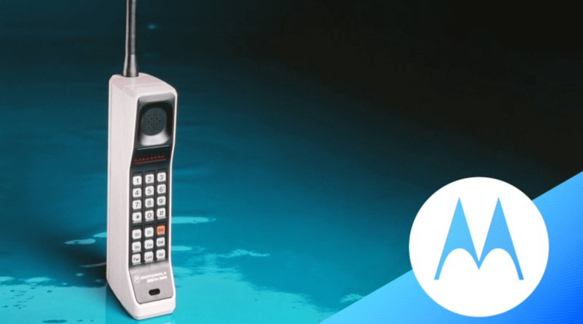 První mobilní telefon Motorola DynaTAC