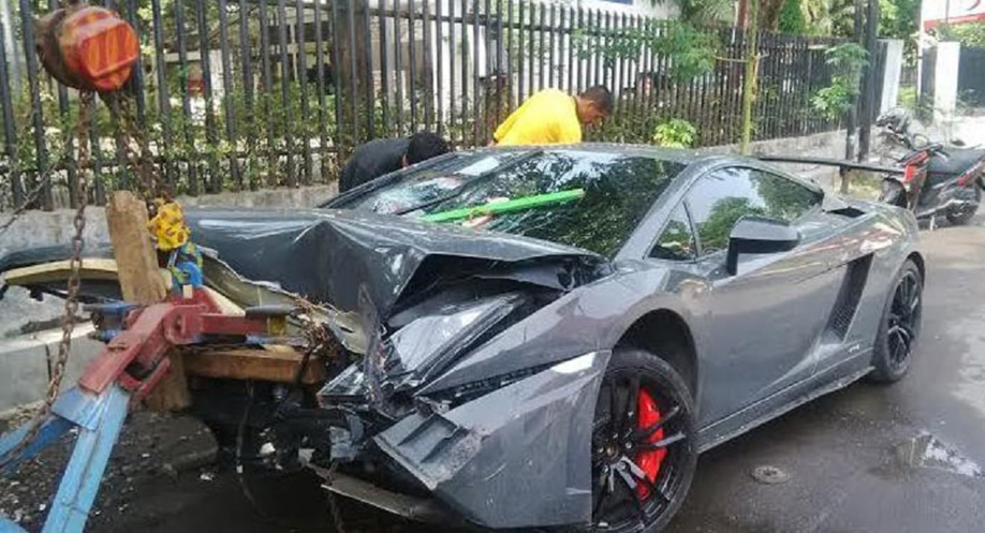 Nehoda Lamborghini