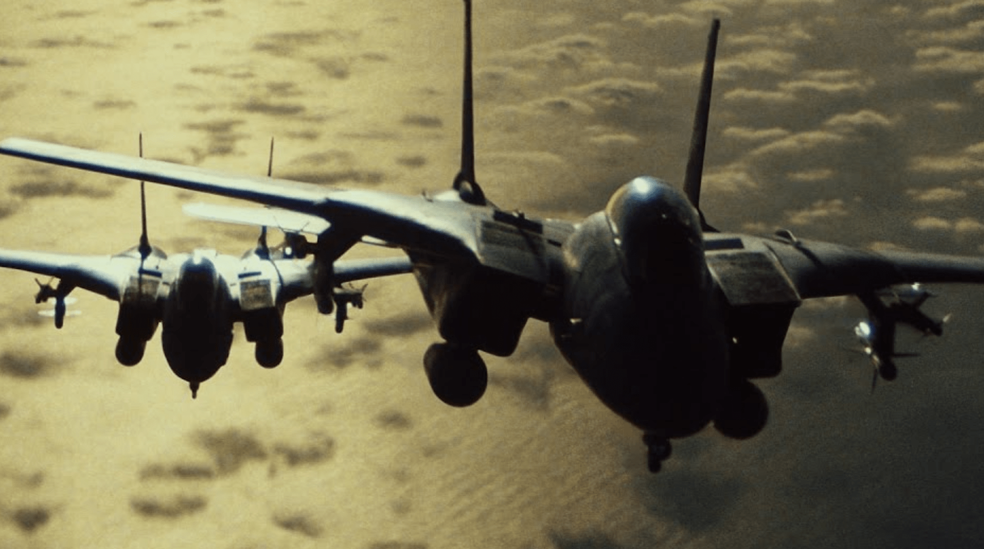 F-14 Tomcat v Top Gun (1986)