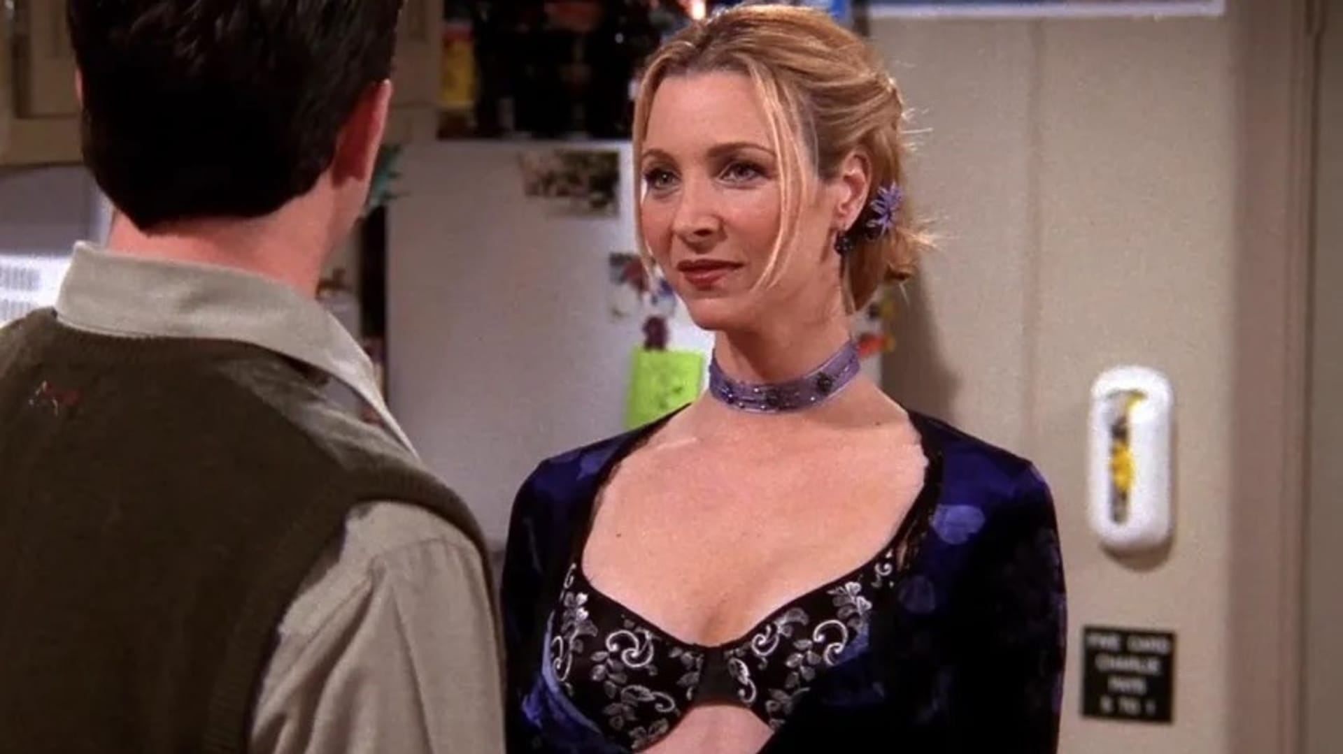 Phoebe se pokusila svést Chandlera