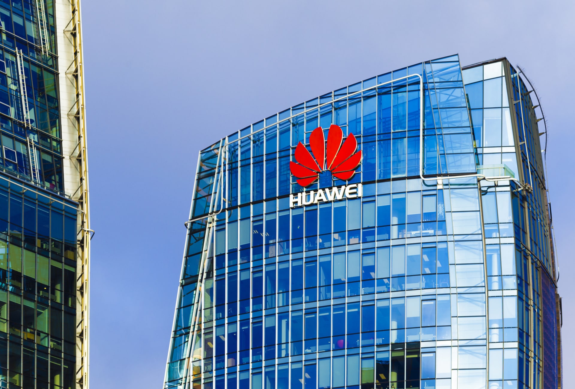 Huawei bez služeb od Googlu těžko může na světových trzích nadále fungovat
