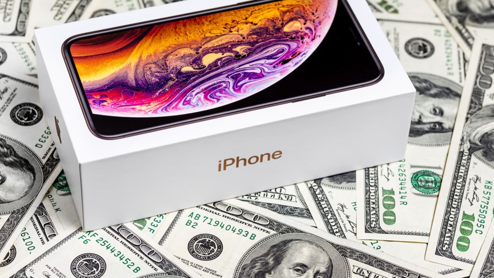 Apple zaplatí tučnou pokutu za úmyslné zpomalování iPhonů