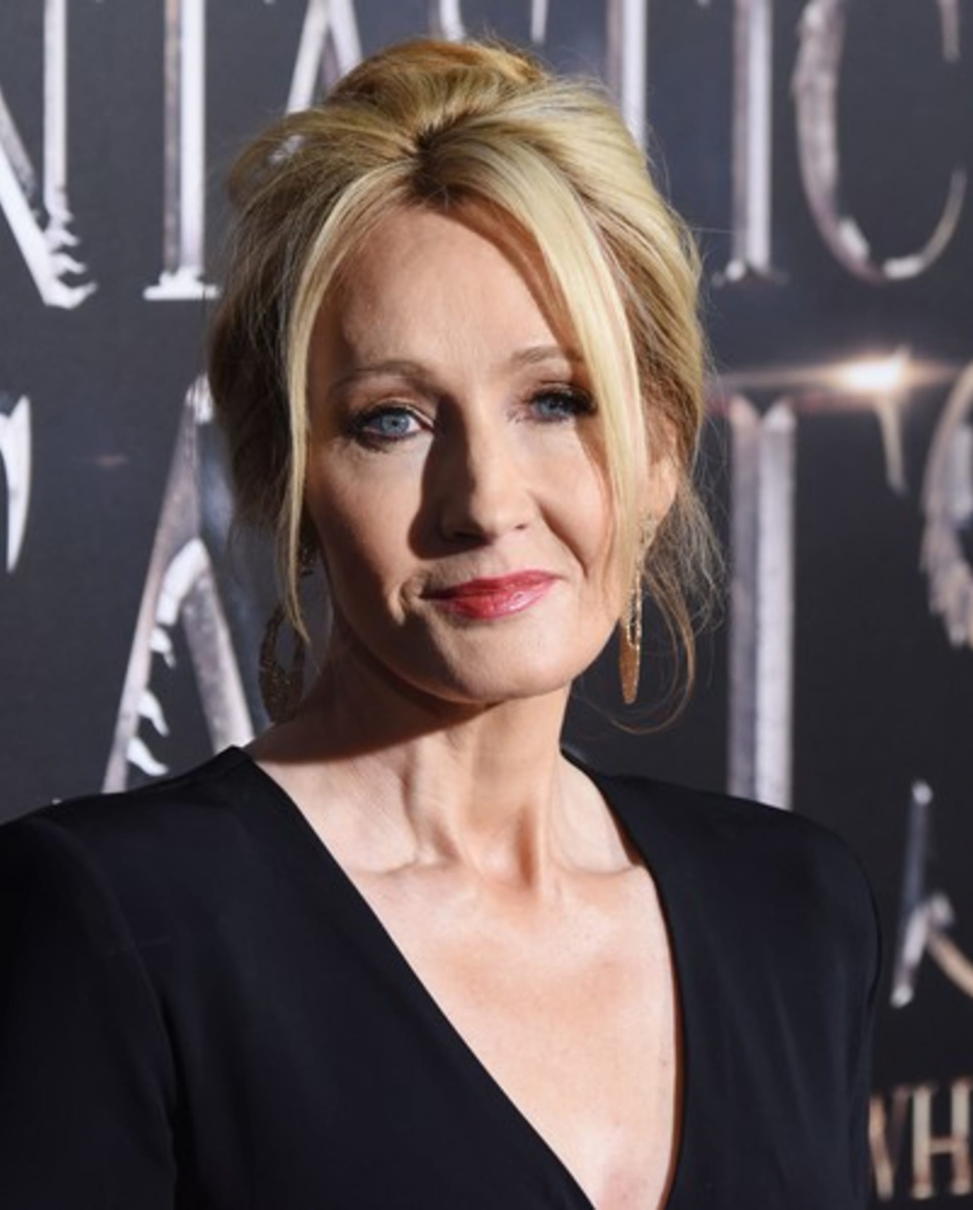J. K. Rowling Skotsku vyčítá nedostatečnou ochranu žen.