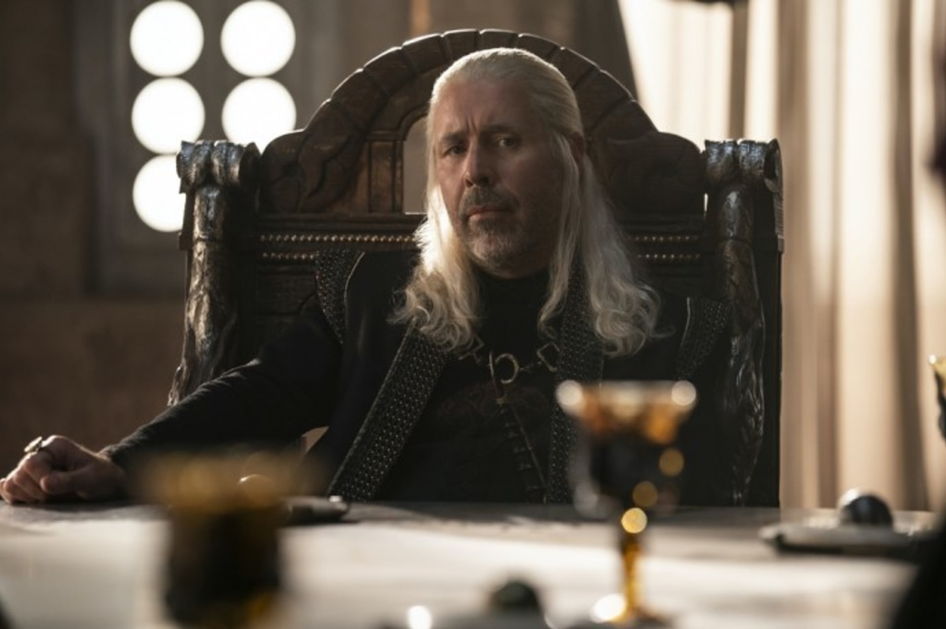 Paddy Considine jako král Viserys Targaryen