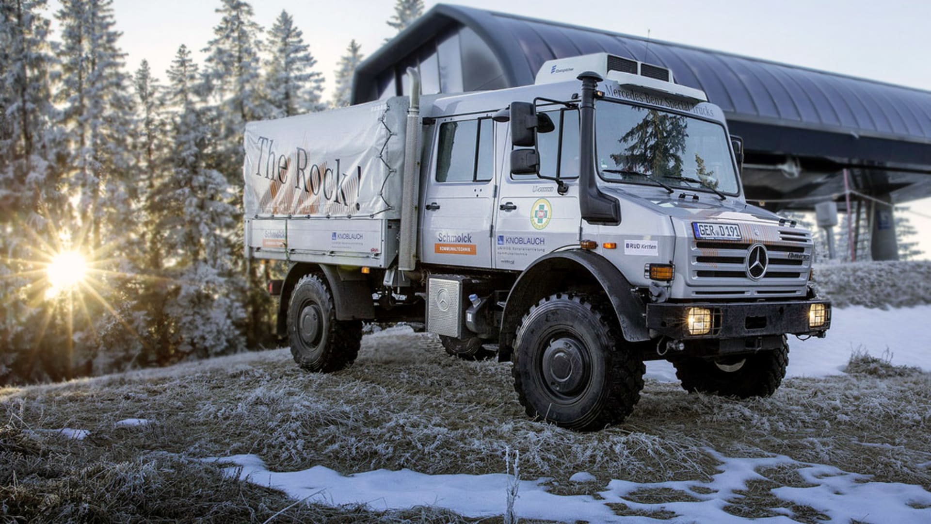Mercedes-Benz Unimog U 4000 bude zachraňovat v německých lesích.