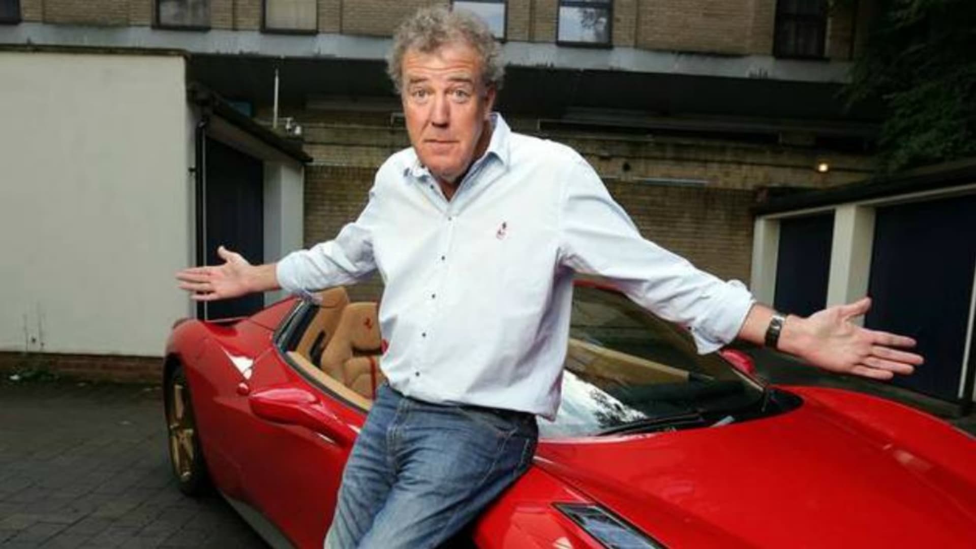 Kamkoli se Clarkson vrtne, straší ho duch BBC.