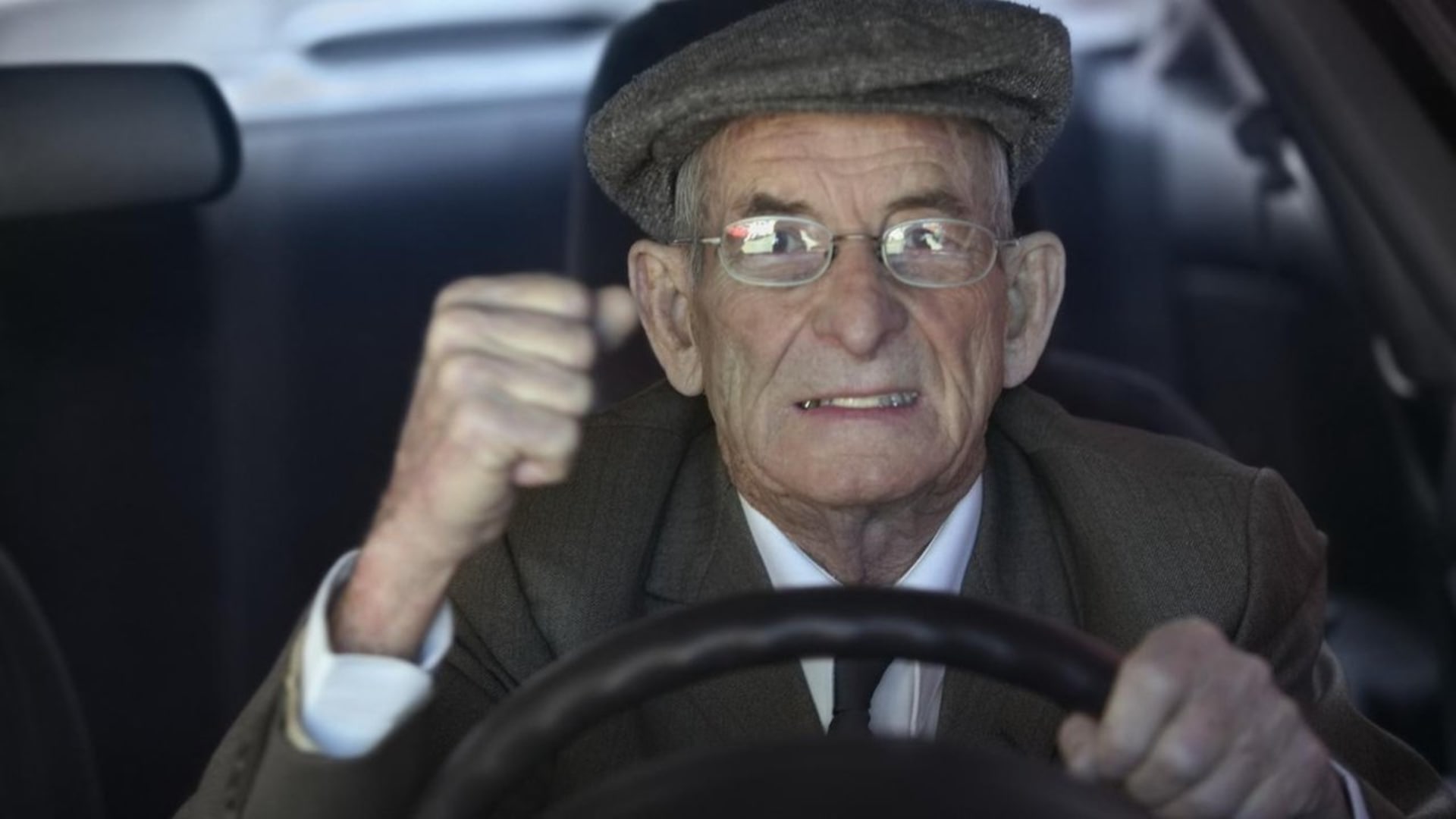 Více než polovinu Čechů už ohrozil senior za volantem