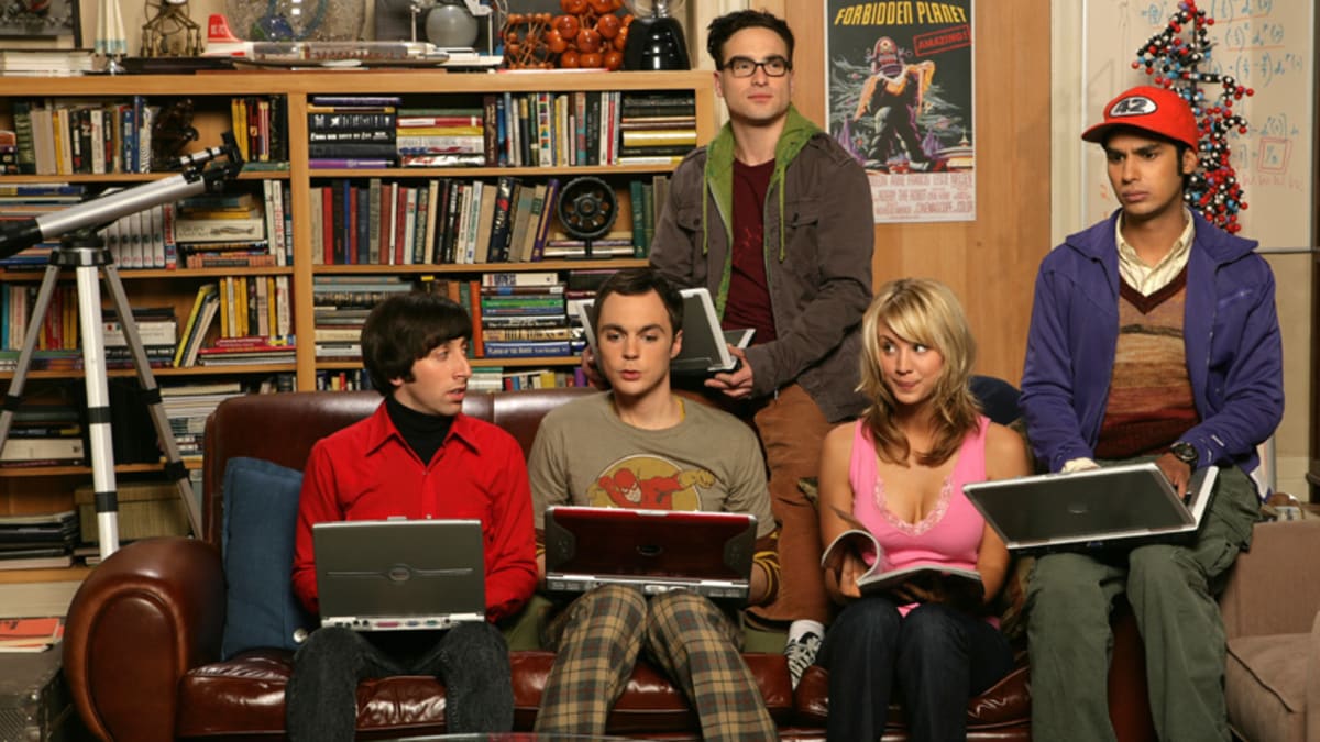 Teorie velkého třesku - jak to, že Sheldon nesedí na svém místě?